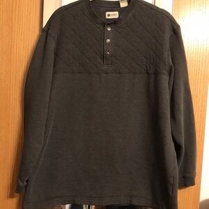 Grey Haggar Clothing long sleeve sweatshirt size L.  Quilted at top with buttons